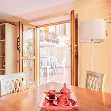 Apartment Terrazza Privata-a 2 Passi Dal Mare- 
